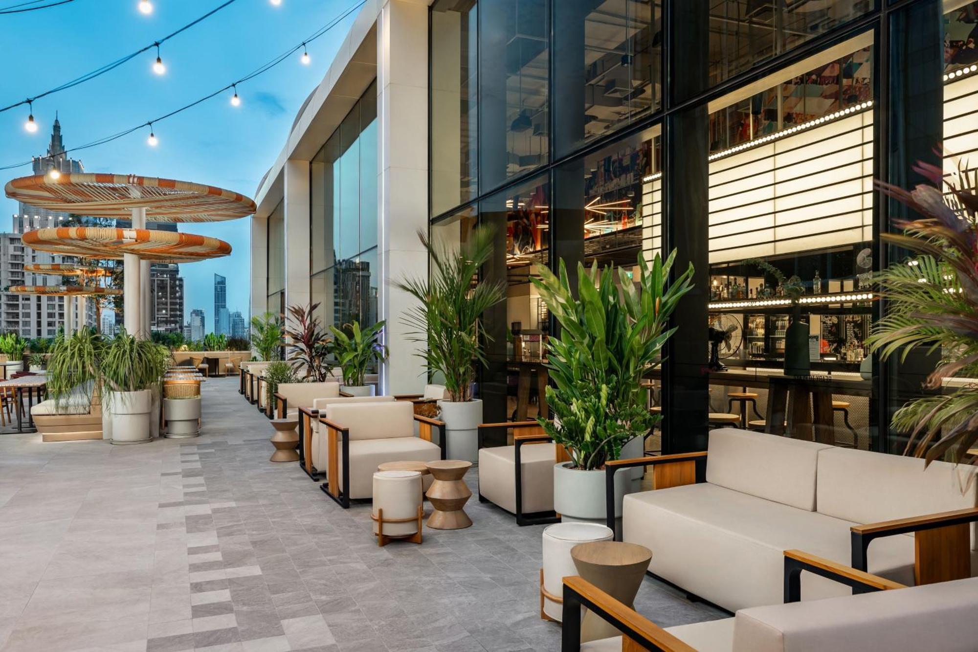 Moxy Bangkok Ratchaprasong 호텔 외부 사진