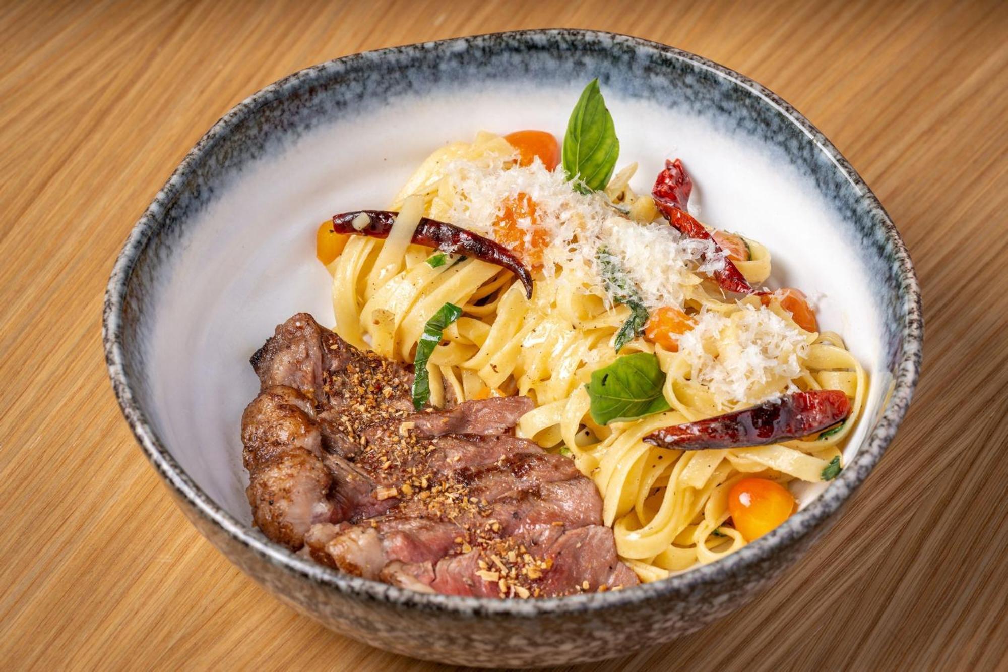 Moxy Bangkok Ratchaprasong 호텔 외부 사진