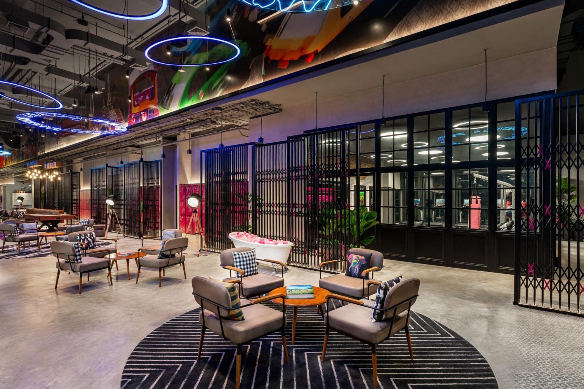Moxy Bangkok Ratchaprasong 호텔 외부 사진